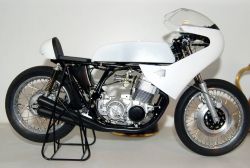 Tamiya Honda CB750 racing