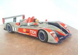 REVELL GERMANY AUDI R10 ENDURANCE RACER