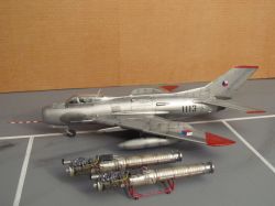 Czech Mig19 S  1:32