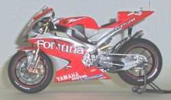 Yamaha M1 Marco Melandri 1/12