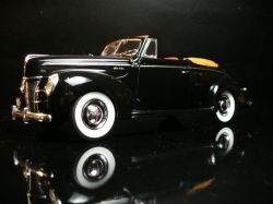 Ford De Luxe Convertible 1940